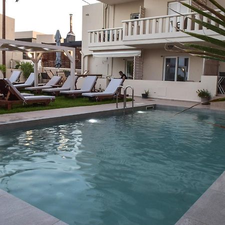 Mithos Premium Rooms Agia Marina Dış mekan fotoğraf