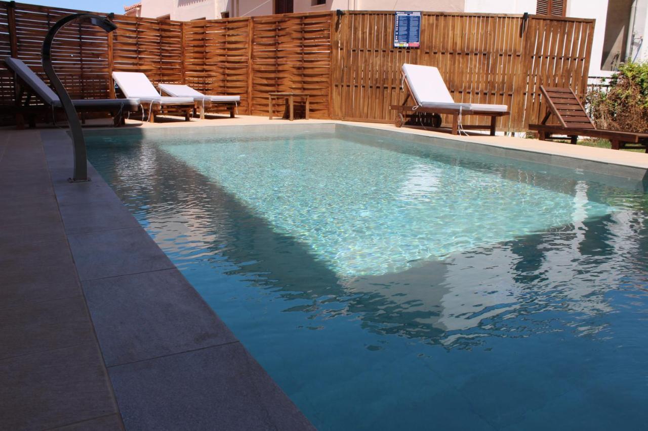 Mithos Premium Rooms Agia Marina Dış mekan fotoğraf
