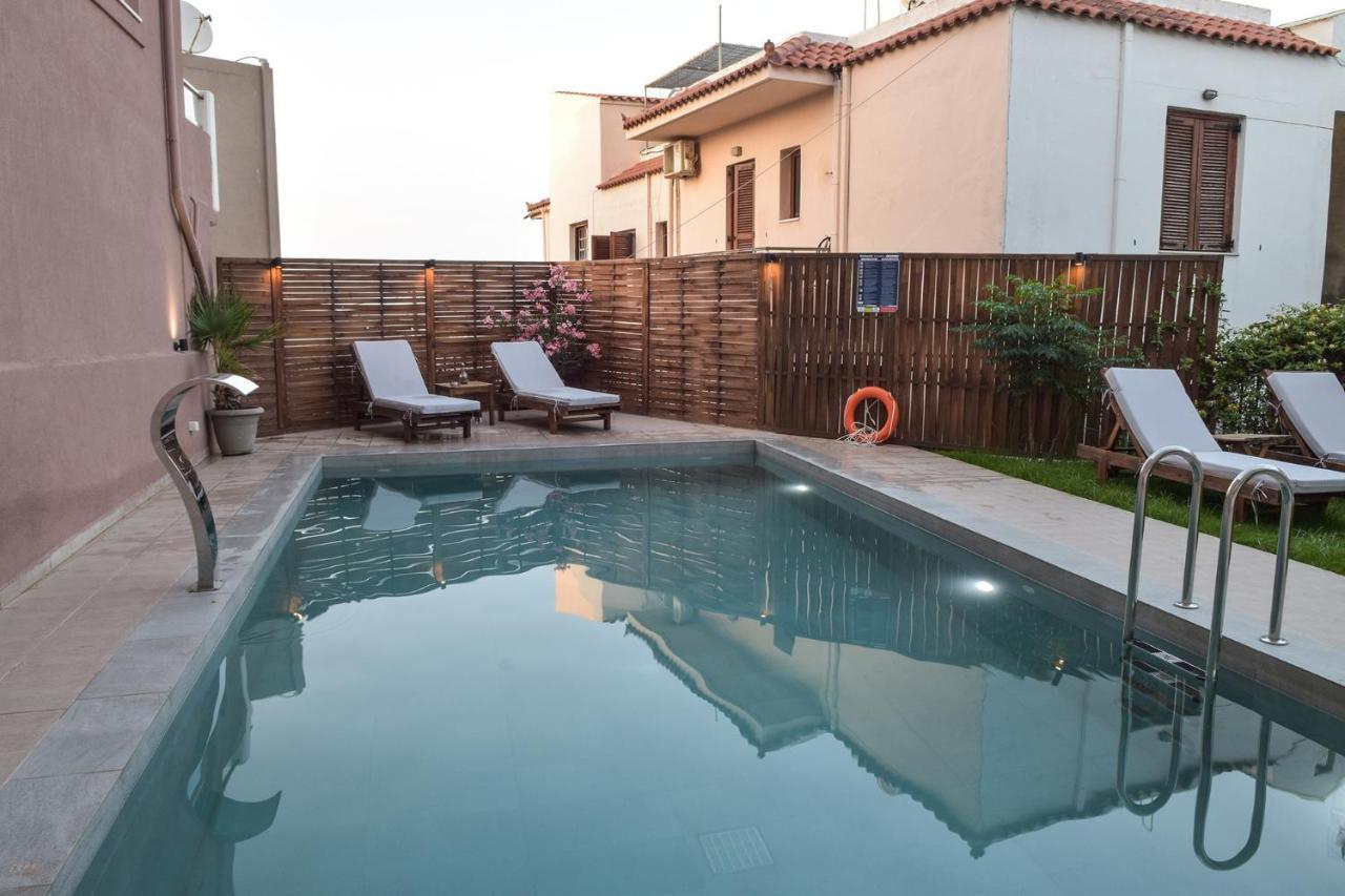 Mithos Premium Rooms Agia Marina Dış mekan fotoğraf